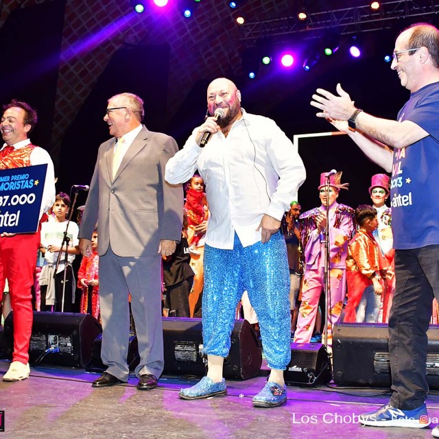 TEATRO-ENTREGA DE PREMIOS-02-1201